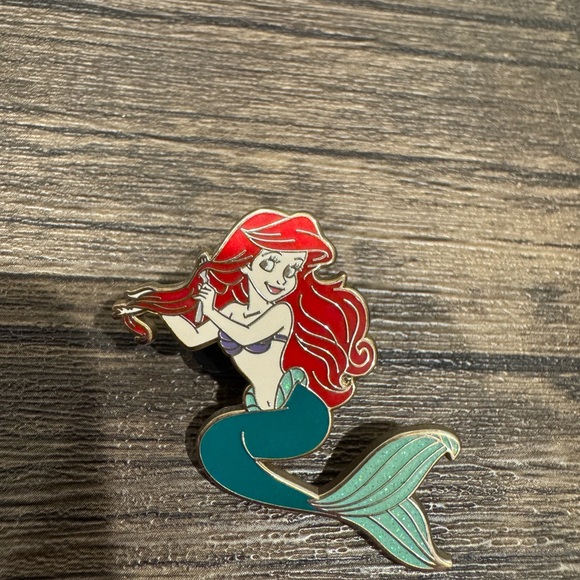 Disney Character Enamel Pin Set - Multicolor - Picture 4 of 11